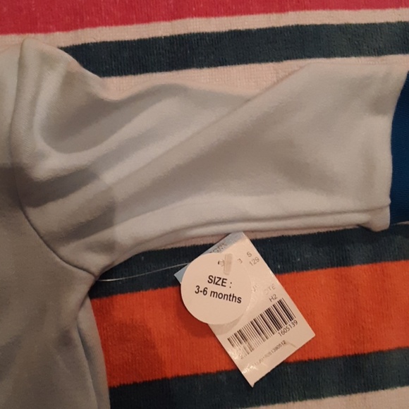 Boys 3-6 month button down footed romper - Picture 3 of 4